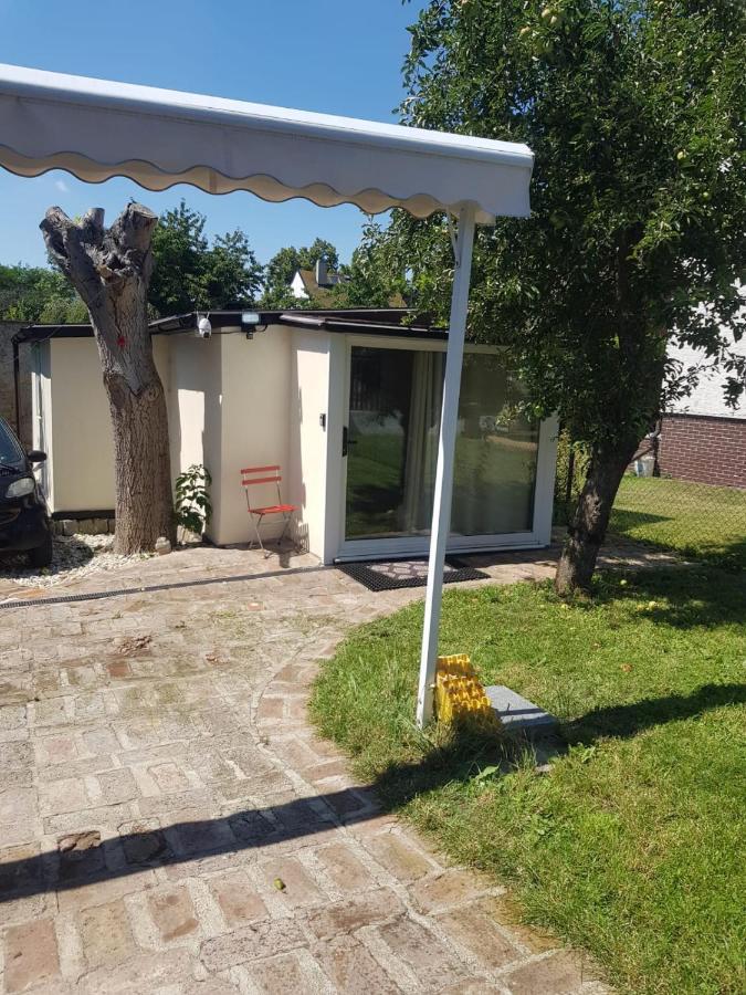 Villa Small House With Parking Prag Exterior foto